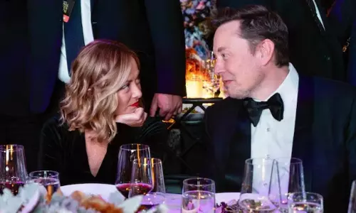 இத்தாலி பிரதமர் மெலோனியுடன் டேட்டிங்?.. வைரலாகும்  புகைப்படங்கள் - எலான் மஸ்க் பதில்