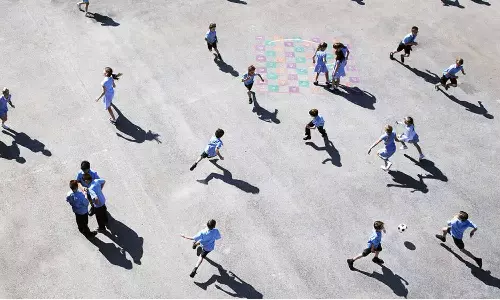 சீனாவில் மாணவர்களுக்கு பள்ளிகளில் கட்டாய உடற்பயிற்சி