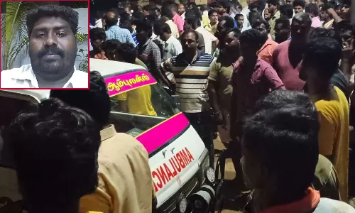 வேடசந்தூரில் தி.மு.க. ஒன்றிய கவுன்சிலரின் கணவர் வெட்டி படுகொலை- உறவினர்கள் போராட்டம்