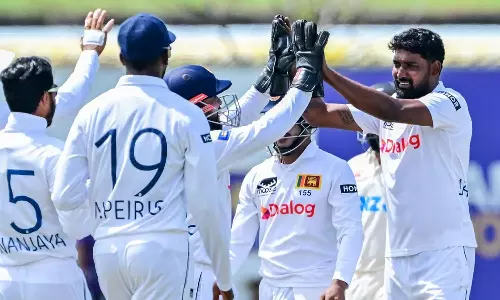 இலங்கைக்கு எதிரான 2-வது டெஸ்டில் நியூசிலாந்து பரிதாபம்: 88 ரன்னில் சுருண்டு பாலோ-ஆன்