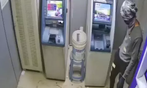 இந்தியா முழுவதும் கைவரிசை... ஏ.டி.எம். கொள்ளையில் 70 பேர் கொண்ட கும்பல் கொள்ளை