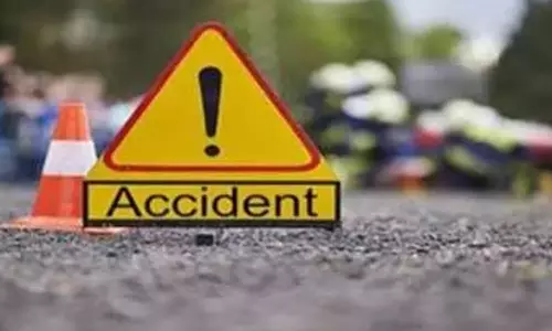 மத்திய பிரதேசத்தில் லாரி மீது பஸ் மோதல்- 9 பேர் பலி