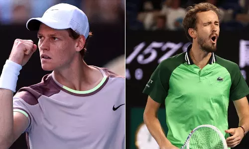 சீன ஓபன் டென்னிஸ்: மெத்வதேவ், சின்னர் காலிறுதிக்கு முன்னேறினர்