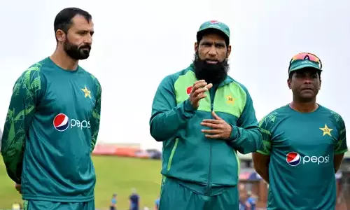 பாகிஸ்தான் அணி தேர்வுக்குழுவில் இருந்து முகமது யூசுப் திடீர் விலகல்