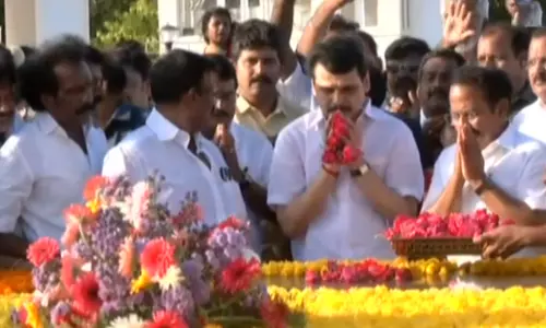 தமிழகத்தின் 4 புதிய அமைச்சர்கள் அண்ணா, கலைஞர் நினைவிடங்களில் மரியாதை