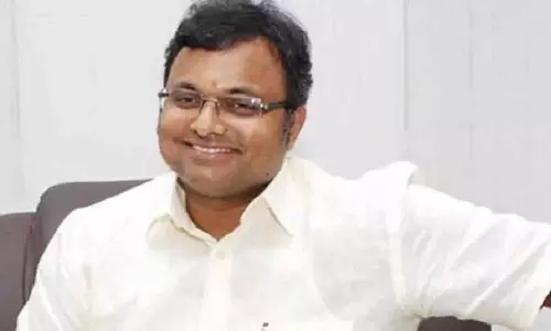 குடும்பங்களை மையமாக வைத்துதான் அரசியல் கட்சிகள் இயங்குகிறது: கார்த்தி சிதம்பரம்