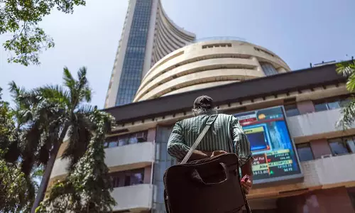 சற்று சரிவுடன் தொடங்கி ஏறுமுகத்தில் மும்பை பங்குச்சந்தை, நிஃப்டி