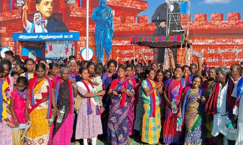 அலை கடலென திரண்ட தொண்டர்கள்.. பிரமாண்டமாக தொடங்கிய மது ஒழிப்பு மாநாடு