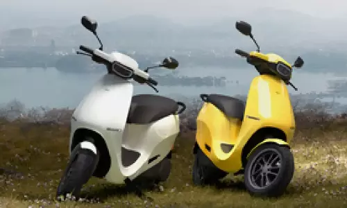 எலெக்ட்ரிக் ஸ்கூட்டருக்கு முழுசா ரூ. 20,000 குறைப்பு.. ஓலா வெளியிட்ட சூப்பர் ஆஃபர்