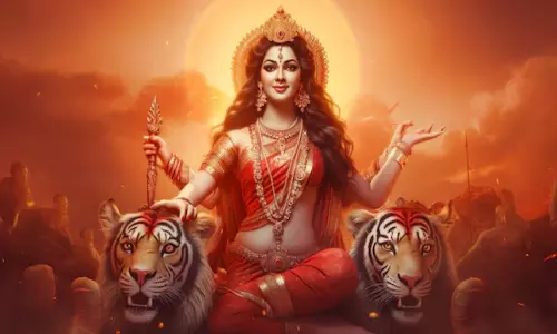 சிம்ம வாகினியாக வணங்கப்படும் சரஸ்வதி