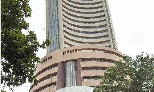 இன்றும் சரிவுடன் தொடங்கிய சென்செக்ஸ், நிஃப்டி