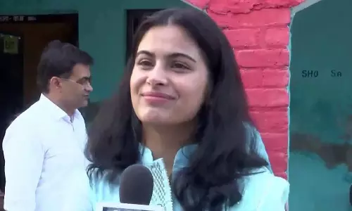 இது நம்முடைய கடமை: முதல் முறையாக வாக்களித்த மனு பாக்கர்