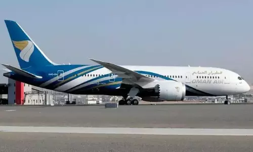 146 பேருடன் சென்னை விமான நிலையத்தில் தரையிறங்கிய விமானம்.. டயர் வெடித்ததால் பரபரப்பு