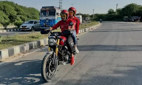 ஒருநாள் டெலிவரி ஏஜண்ட் ஆன ஜொமாட்டோ சி.இ.ஓ.!