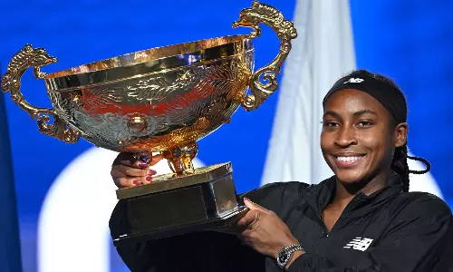 சீனா ஓபன் டென்னிஸ்: சாம்பியன் பட்டம் வென்றார் கோகோ காப்