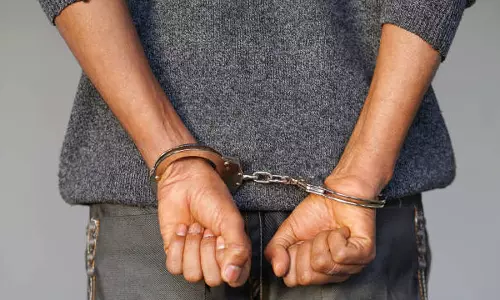 காதலுக்கு எதிர்ப்பு தெரிவித்த குடும்ப உறுப்பினர்கள் 13 பேரை விஷம் வைத்து கொன்ற பெண்