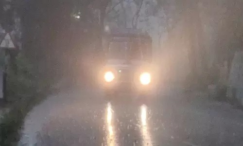 கோவை, நீலகிரியில் கொட்டி தீர்த்த கனமழை: கடும் குளிரால் மக்கள் அவதி