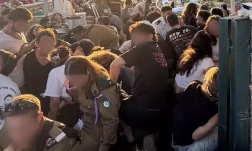 டெல் அவிவ் முழுவதும் சைரன்கள்: பாதுகாப்பு இடத்தை நோக்கி ஓடும்  மக்கள்- வீடியோ