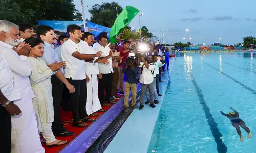 புதுப்பிக்கப்பட்ட மெரினா நீச்சல் குளத்தை துணை முதல்வர் உதயநிதி ஸ்டாலின் திறந்து வைத்தார்