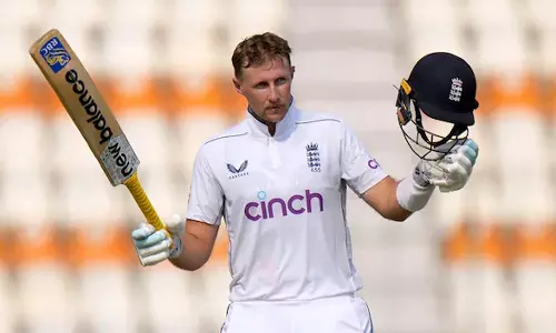 டெஸ்ட் கிரிக்கெட்டில் அதிக சதம்: கவாஸ்கர், லாரா சாதனையை முறியடித்த ஜோ ரூட்
