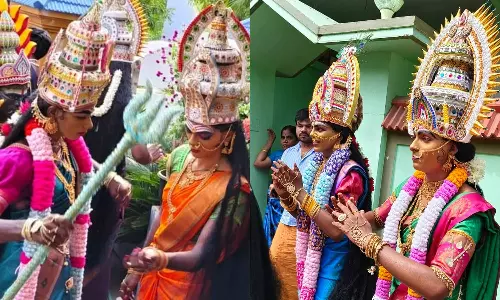 தசரா திருவிழாவில் இன்று நள்ளிரவு சூரசம்ஹாரம்- குலசேகரன்பட்டினத்தில் 10 லட்சம் பக்தர்கள் குவிந்தனர்