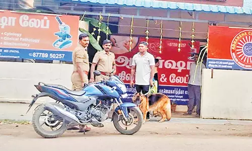 தனியார் மருத்துவமனையில் பூட்டை உடைத்து பணம், மருந்துகள் கொள்ளை