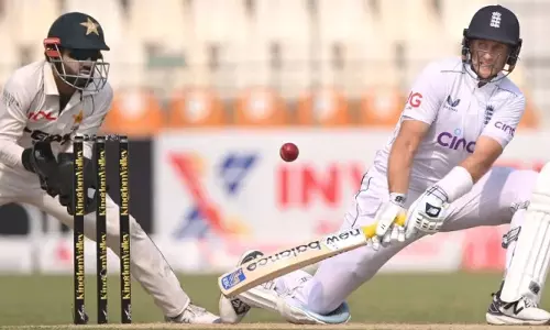 எங்களுக்கு அதே பிட்ச் தான் வேண்டும்: அடம் பிடிக்கும் பாகிஸ்தான்