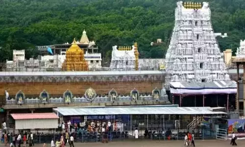 புயல் மழையால் திருப்பதியில் வி.ஐ.பி தரிசனம் ரத்து