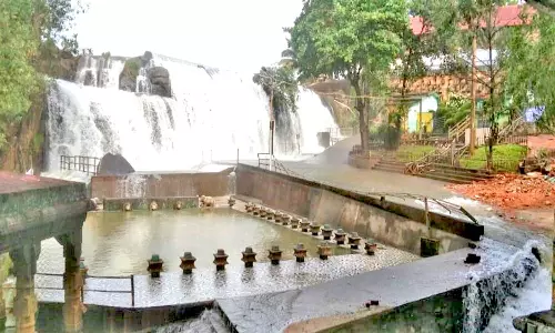 கன்னியாகுமரி திற்பரப்பு அருவியில் குளிக்க தடை