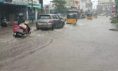 சென்னைக்கு இன்றும் நாளையும் ரெட் அலர்ட்