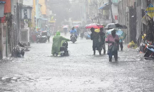 காஞ்சிபுரம் மாவட்டத்தில் மழை வெள்ள மீட்பு உதவிக்கு தொலைபேசி எண்கள் அறிவிப்பு