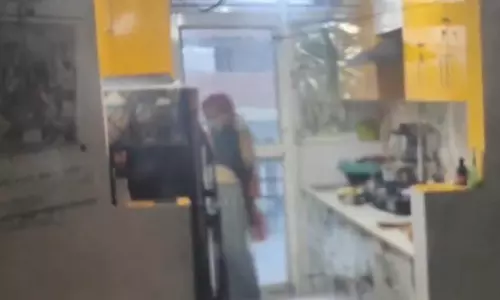 முதலாளி குடும்பத்தினருக்கு சிறுநீர் கலந்த உணவு: ரகசிய கேமராவில் சிக்கிய பணிப்பெண்