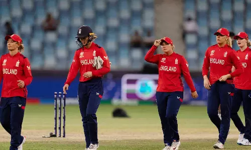 இந்தியாவுக்கு கேட்டதெல்லாம் கிடைக்கிறது- புலம்பிய மகளிர் இங்கிலாந்து பயிற்சியாளர்