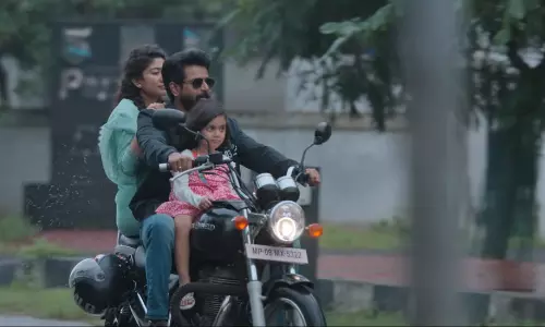 மெலடியில் அசத்திய ஜி.வி. பிரகாஷ்.. அமரன் படத்தின் வெண்ணிலவு சாரல் பாடல் வெளியானது