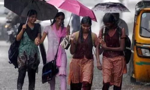 சென்னையில் மழை: பள்ளிகளுக்கு விடுமுறை இல்லை.. ஆட்சியர் அறிவிப்பு