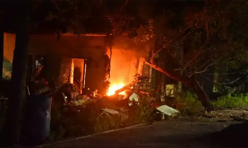 மாமல்லபுரத்தில் மர்ம பொருள் வெடித்து வீடுகள் சேதம்