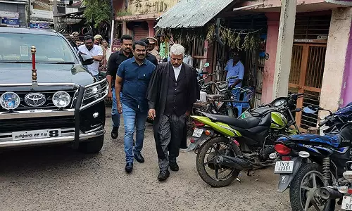 ராஜீவ் காந்தியை அவதூறாக பேசிய வழக்கு- கோர்ட்டில் சீமான் ஆஜர்