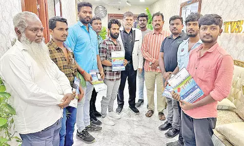 குவைத்தில் பரிதவித்த தமிழர்கள் 7 பேர் மீட்பு