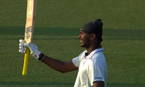 ரஞ்சி கோப்பையில் சாய் சுதர்சன் இரட்டை சதம்: முதல் நாள் முடிவில் தமிழகம் 379 ரன்கள் குவிப்பு