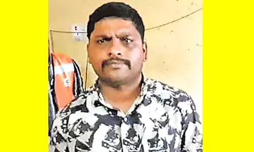 ஐதராபாத்தில் இருந்து சென்னைக்கு அழுகிய கோழிக்கறி சப்ளை: 700 கிலோ பறிமுதல்