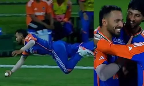 ஒற்றை கையால் பாய்ந்து கேட்ச் பிடிச்ச ரமன்தீப் சிங் - வீடியோ வைரல்