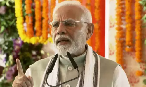 ஒவ்வொரு குடும்பத்தின் வாழ்க்கையையும் மேம்படுத்த பாடுபடுகிறோம்- பிரதமர் மோடி