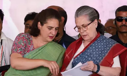 வயநாடு இடைத்தேர்தல்: பிரியங்காவிற்காக தேர்தல் பிரசாரம் மேற்கொள்கிறார் சோனியா காந்தி