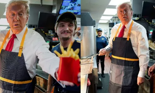 வாங்க சார் வாங்க சூடான பிரெஞ்ச் பிரைஸ் ரெடி.. நிஜ சமையல்காரராகவே மாறிய டிரம்ப் - வைரல் வீடியோ