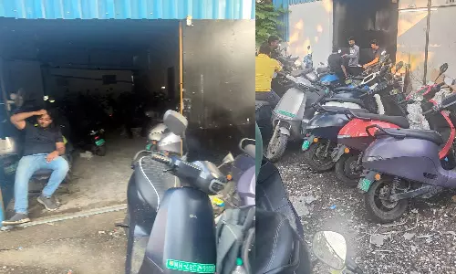 ஓலா சர்வீஸ் சென்டர்களில் பவுன்சர்கள்? - வாடிக்கையாளர்கள் விமர்சனம்