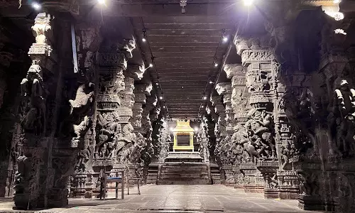 சிற்பக்கலையின் விந்தை-வரதராஜப் பெருமாள் கோவில்