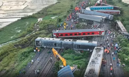 கவரப்பேட்டை ரெயில் விபத்து- ரெயில் நிலைய அதிகாரி உள்பட 4 பேரிடம் விசாரணை