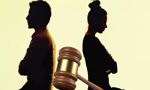 விவாகரத்து வழக்கில் தம்பதியை நேரில் ஆஜராக நிர்பந்திக்க கூடாது- ஐகோர்ட் உத்தரவு