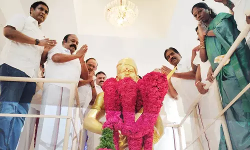மருதுபாண்டியர்கள் நினைவு தினம்: அமைச்சர்கள், கலெக்டர் மரியாதை