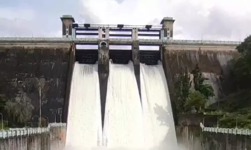 பரம்பிக்குளம் அணை நிரம்பியது- தண்ணீர் திறப்பு